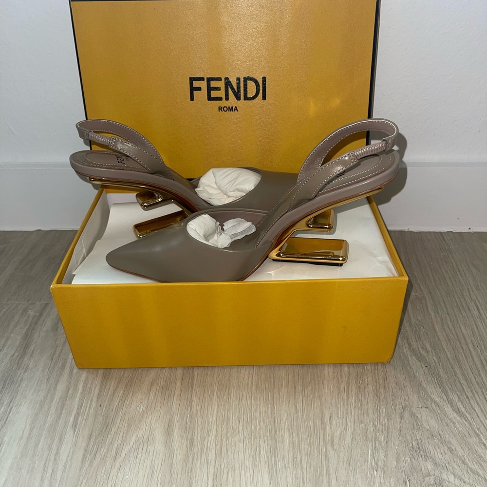 Fendi - Picture 11 of 12